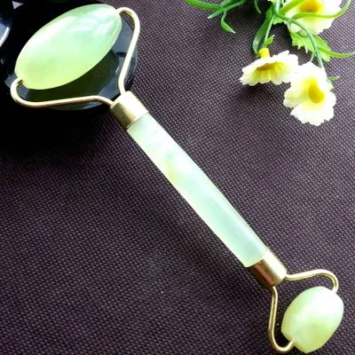 Rose Quartz Jade Roller Gua Sha Set Amethyst Green Pink White Jade Heart Shaped Gua Sha Stone and Face Roller Crystal Guasha Kit 